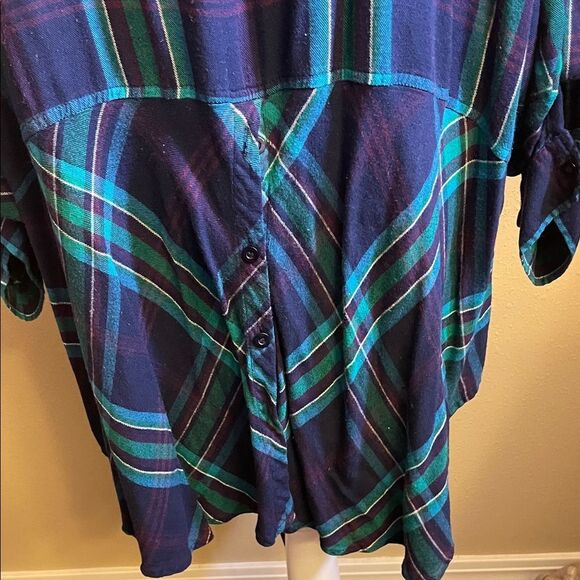 Catherines Blue and Green Plaid Button Down Shirt - Picture 5 of 6